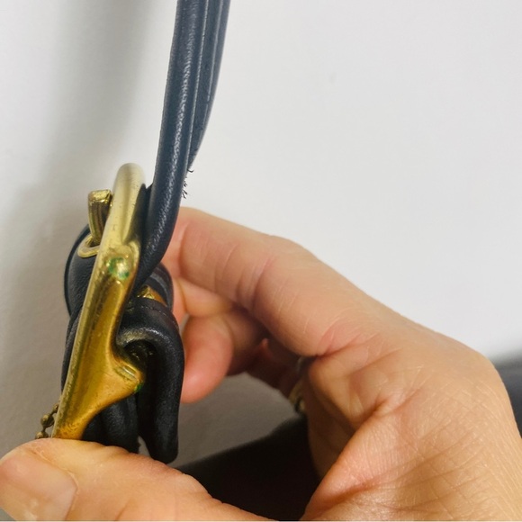 Vintage Coach Stewardess Bag in black leather - Picture 9 of 13